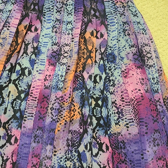 Bar III Python Pleated Midi Skirt XS - Picture 2 of 6